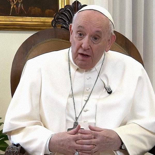 Che tempo che fa 2021/22 - Intervista a Papa Francesco - Video - RaiPlay