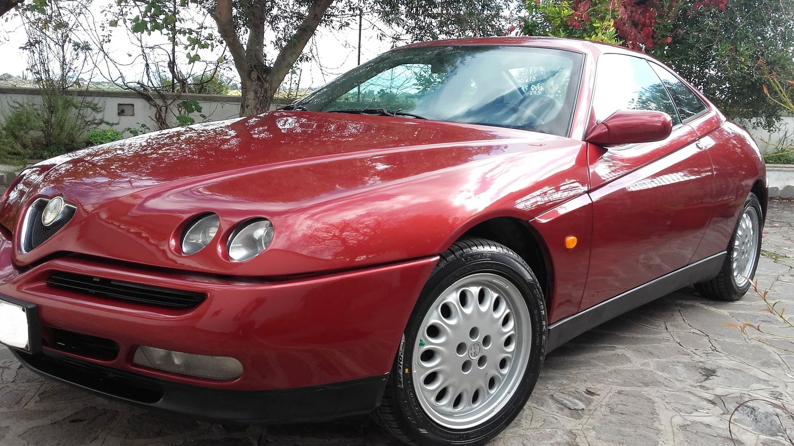 Alfa Romeo GTV 2.0i 16v T.S., unico proprietario, Euro 13.900,00.