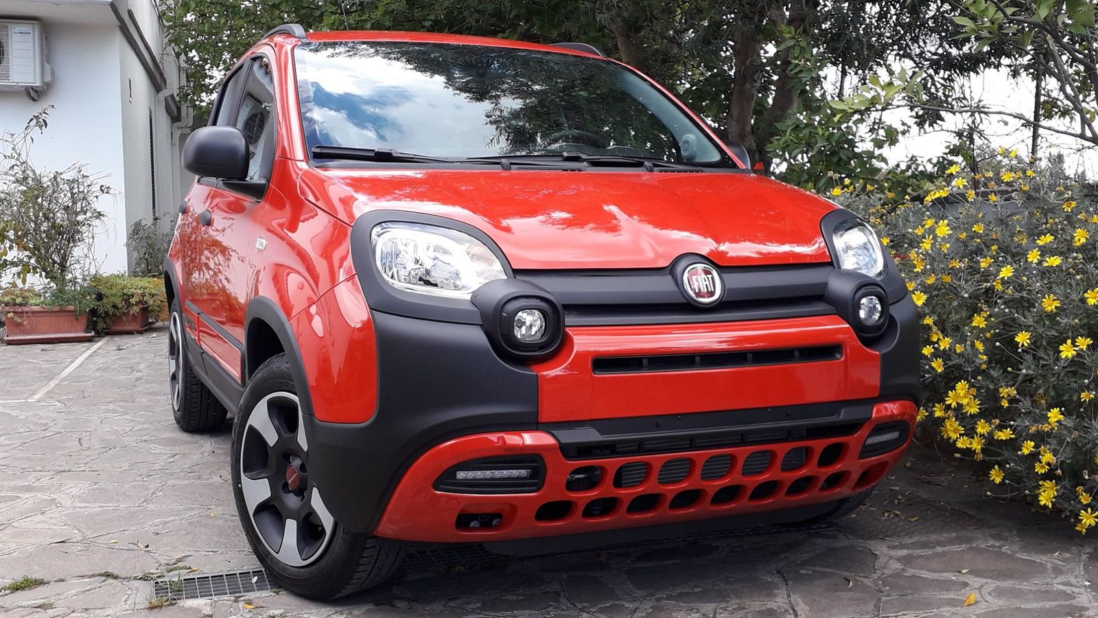 Fiat Panda City-Cross 1.2 69CV EURO 6d S&S, sensori, €. 11.900,00