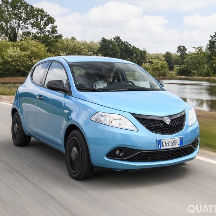 Lancia Ypsilon - Al volante dell'ibrida - VIDEO