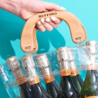 Arriva la borsa porta prosecco (la più desiderata dell'estate)